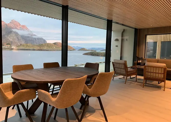Stor Moderne Leilighet I Henningsvaer, 70 Kvm